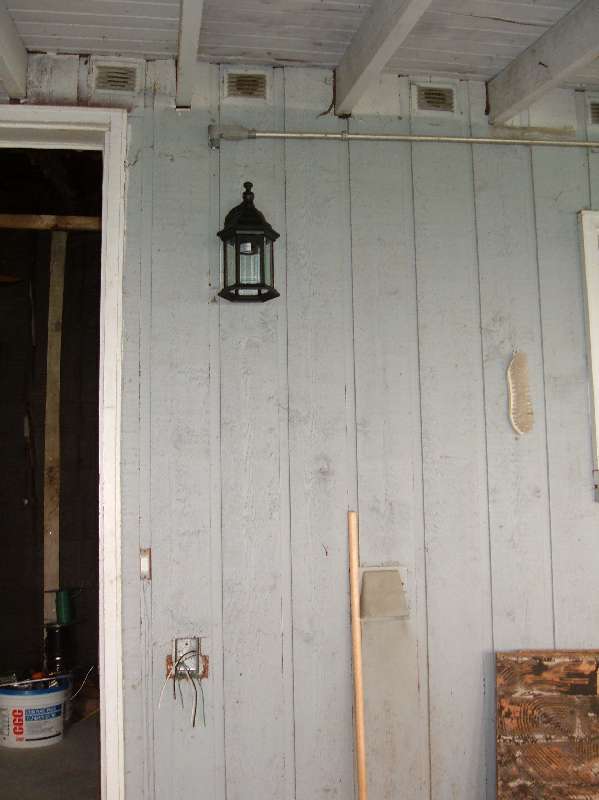 Fixing the Retro-House electrical.