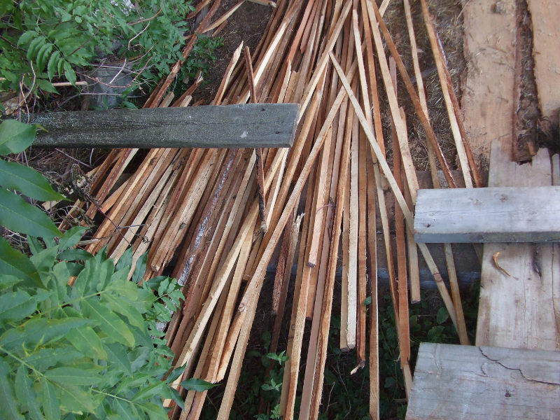 One Inch Stickers For Drying The Lumber.